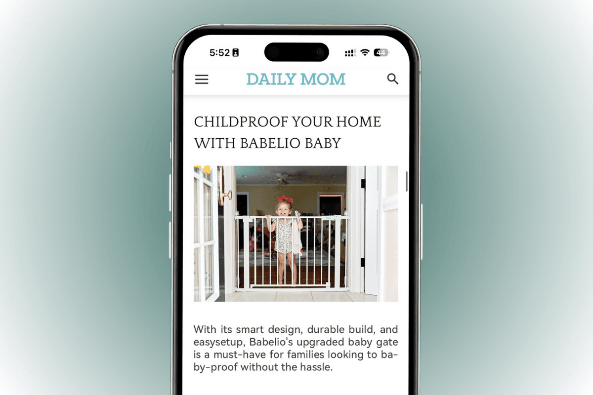 Babelio baby safety gate installed in a home entryway, shown on a phone screen.