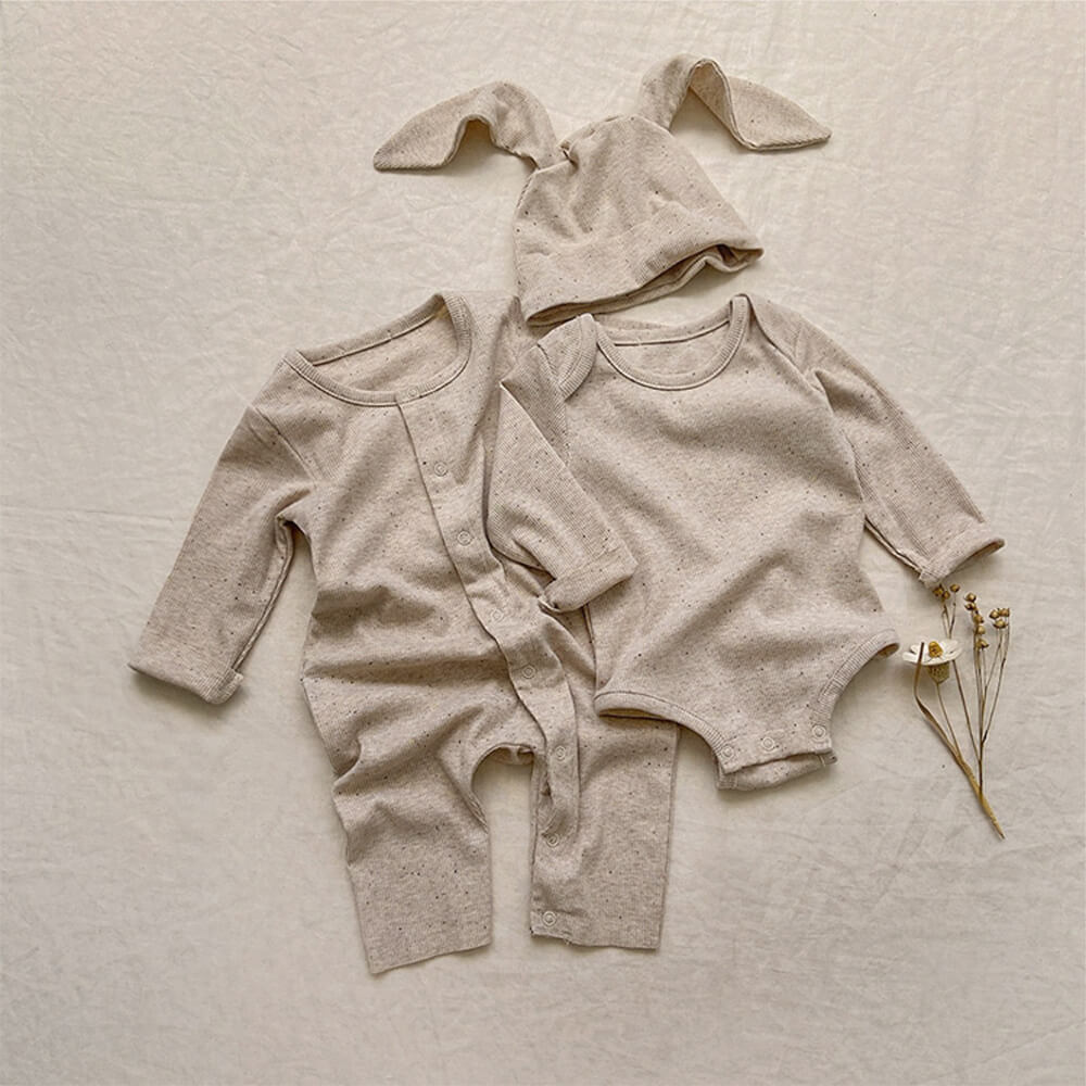 Oatmeal Color Organic Cotton Baby Romper for Spring/Autumn - Newborn Long-Sleeve Onesie with Snap Buttons