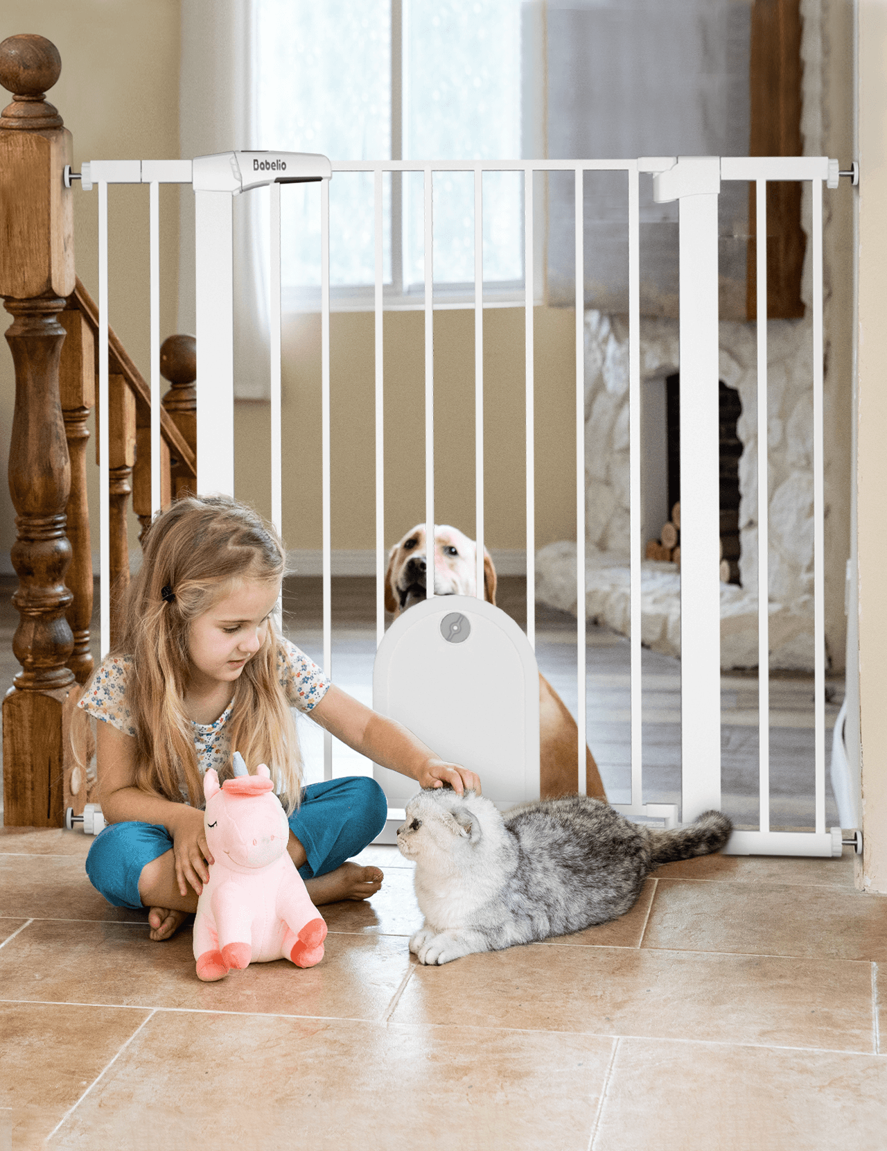 Babelio 29-43" Walk-Thru Baby Gate with Small Lockable Pet Door
