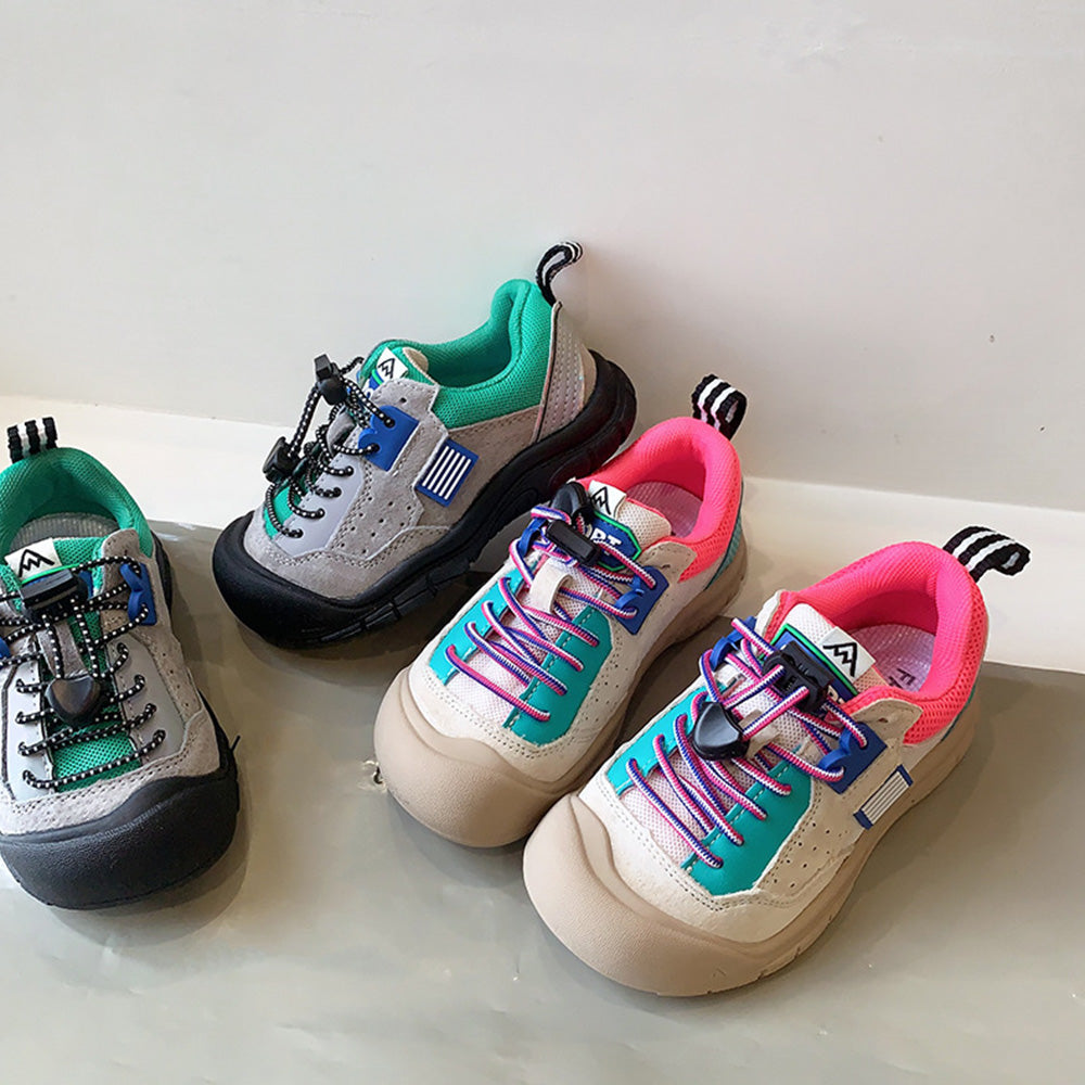 Tiny Cuddling Outdoor Kids Sneakers - Peach Design for Active Adventures