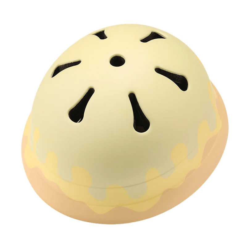 Babelio kids' yellow balance bike helmet with breathable vents, isolated view