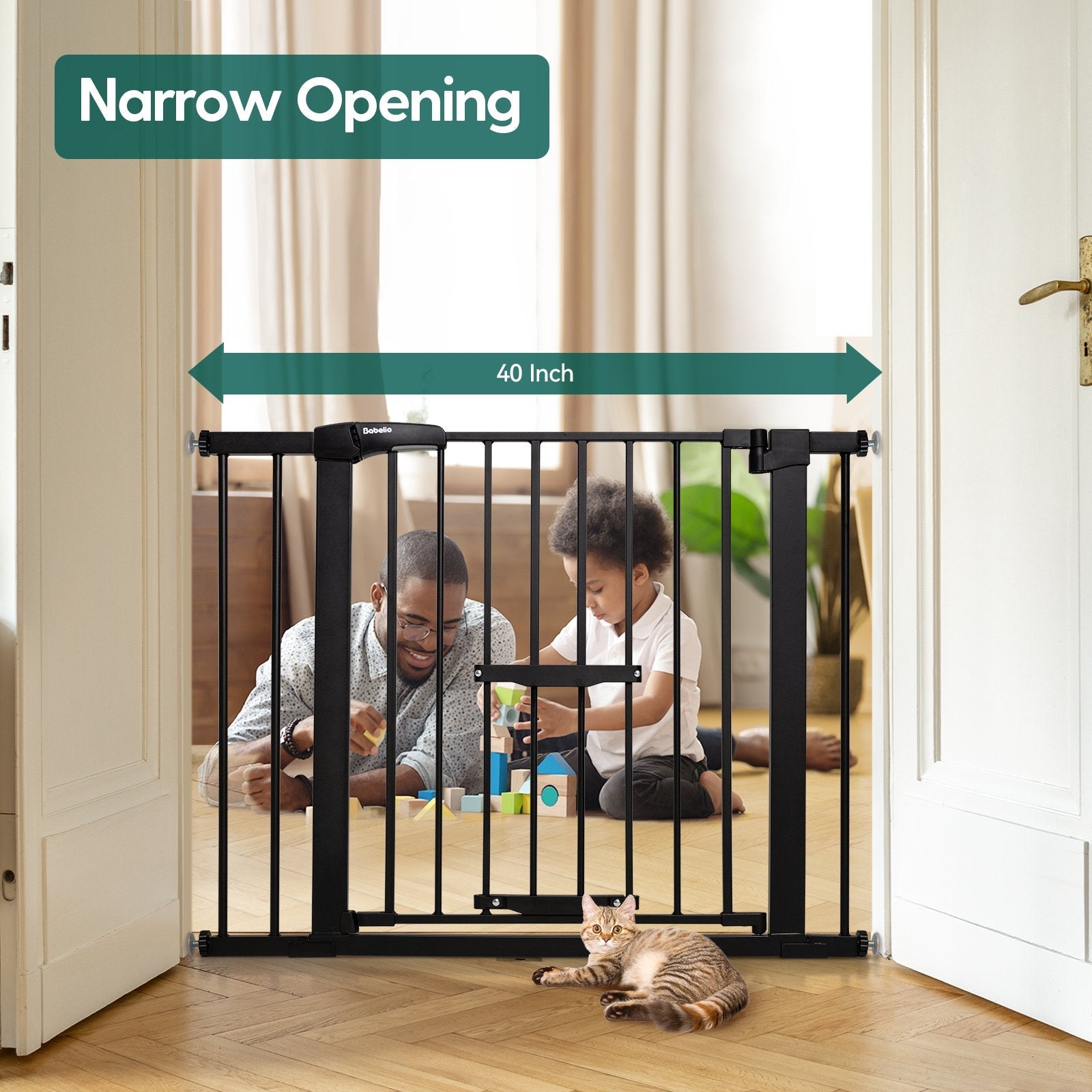 Babelio black baby safety gate with adjustable cat door in a living room doorway, showing a father and child playing inside and a cat lying outside.